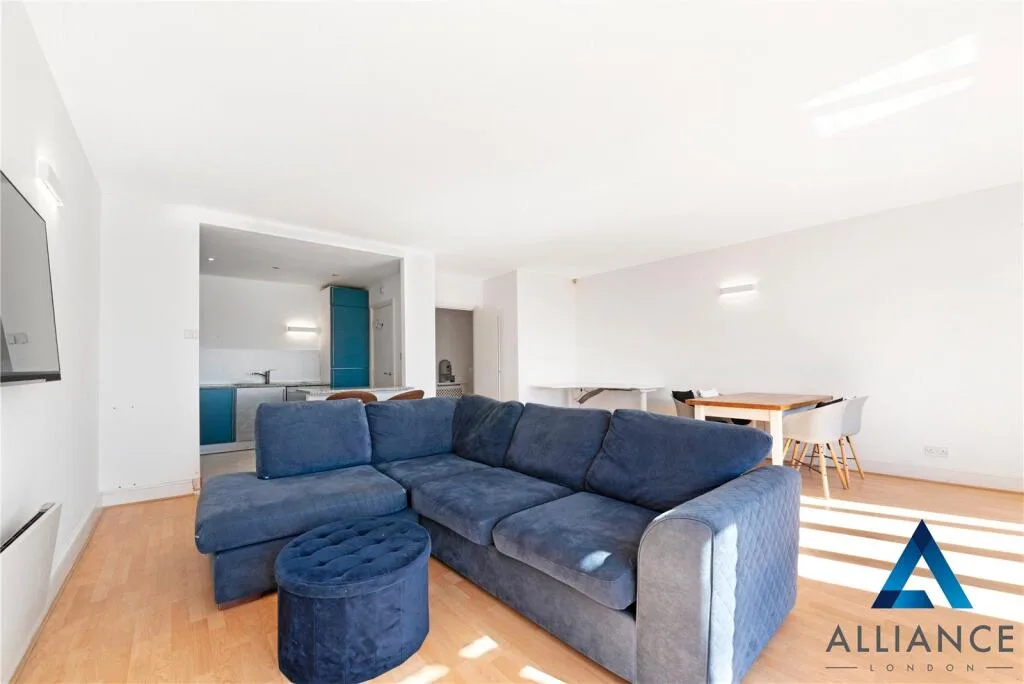 2 bedroom penthouse for rent