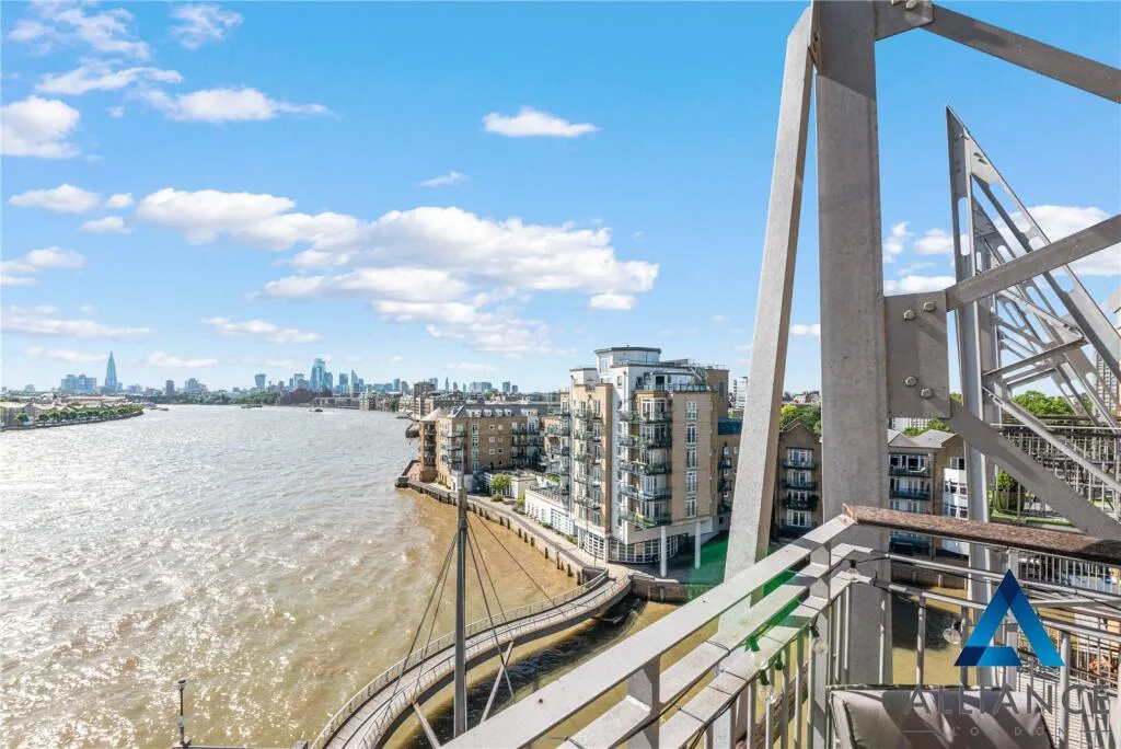 2 bedroom penthouse for rent