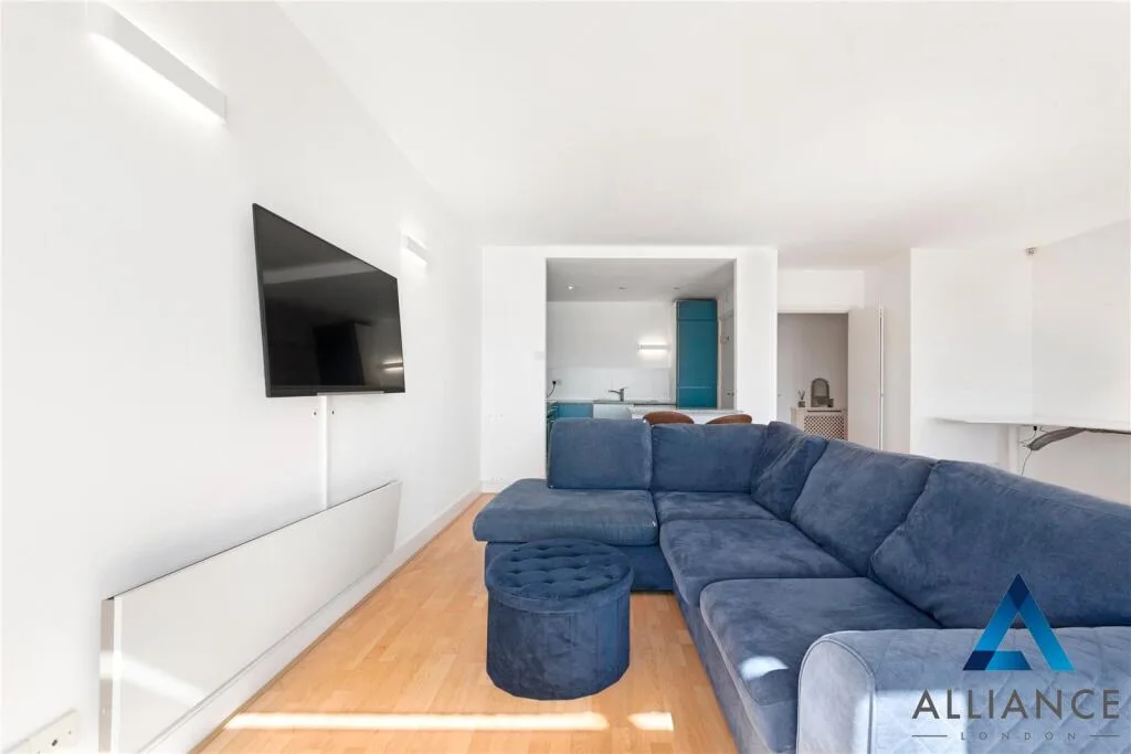2 bedroom penthouse for rent