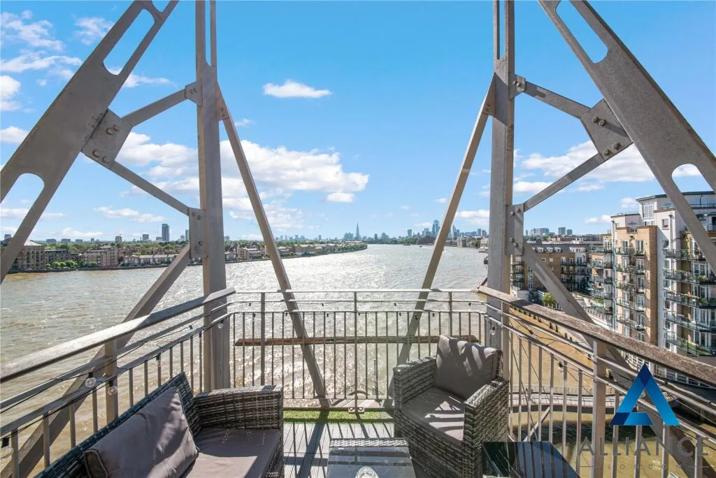 2 bedroom penthouse for rent