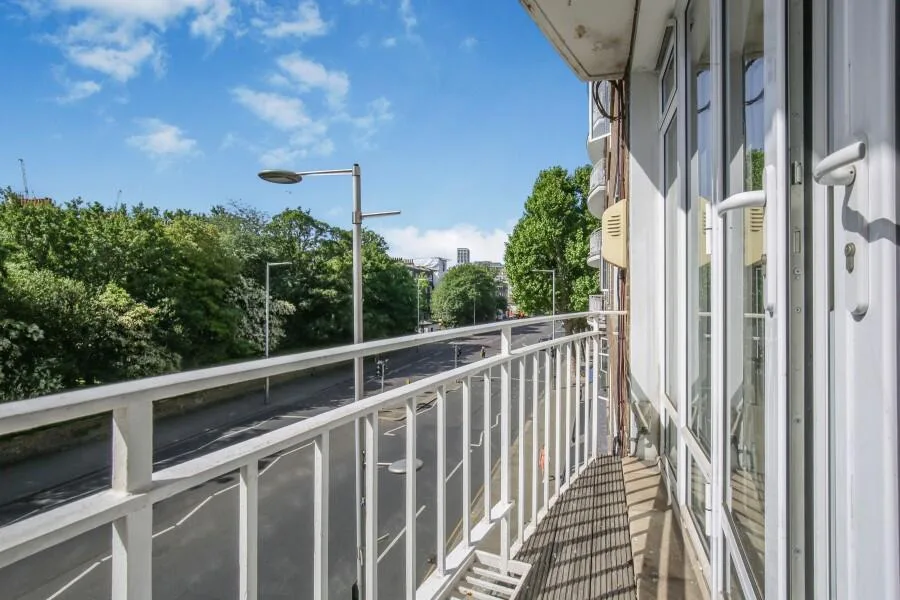 3 bedroom flat for rent