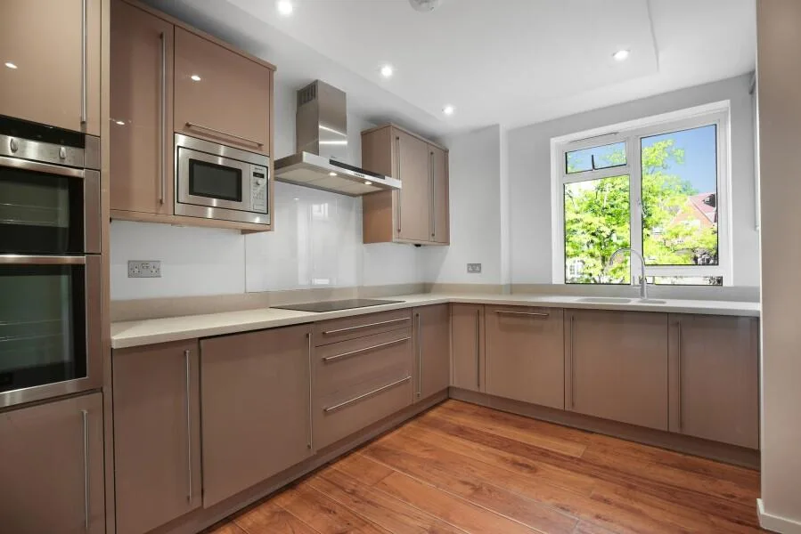 3 bedroom flat for rent