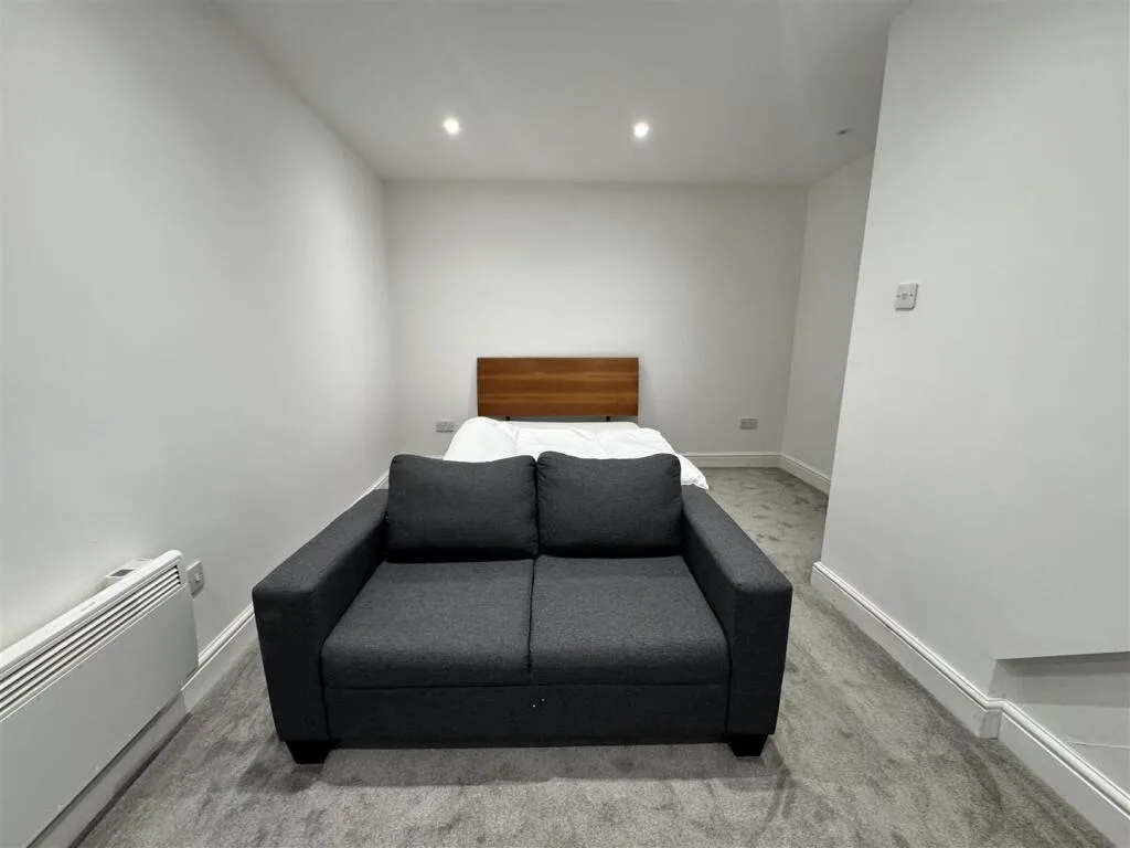 1 bedroom house for rent