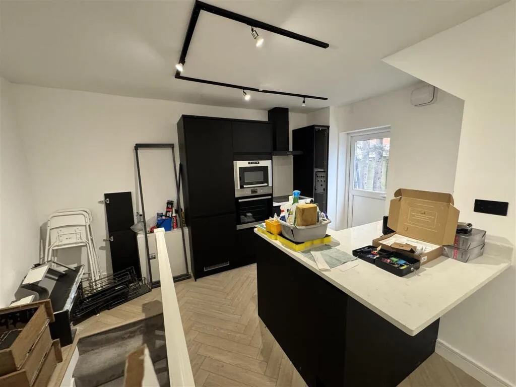 1 bedroom house for rent