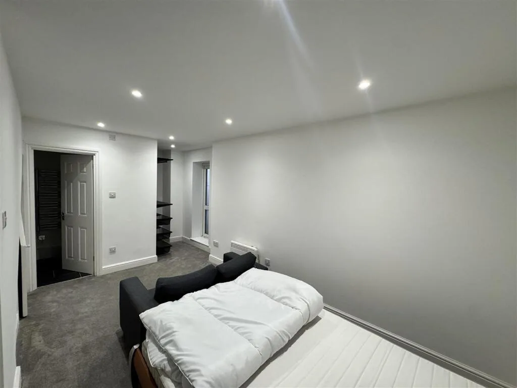 1 bedroom house for rent