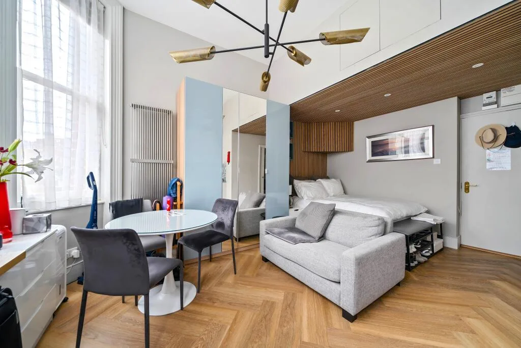 Studio apartment for rent