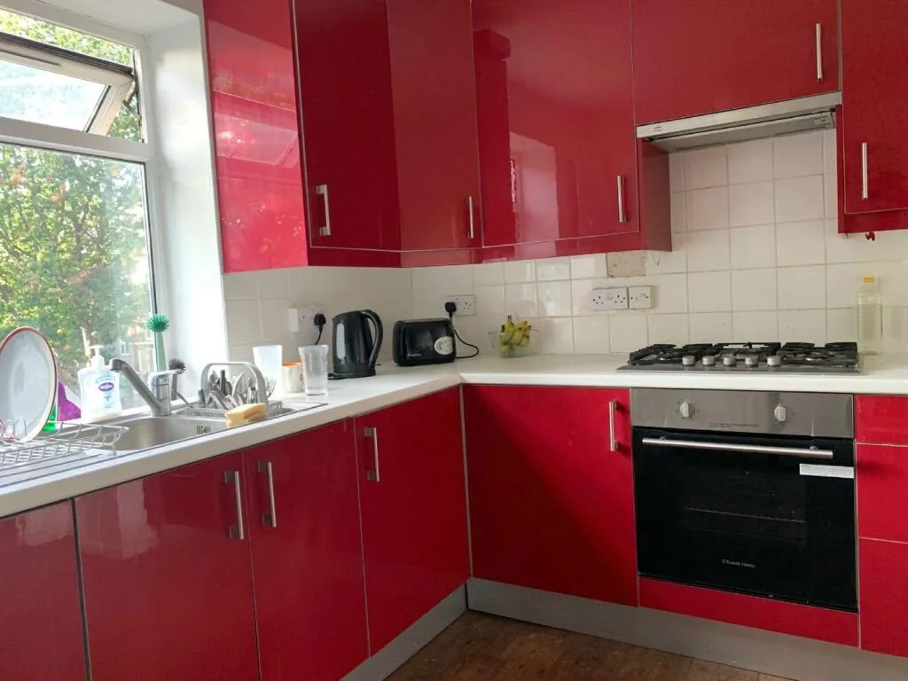 3 bedroom flat for rent