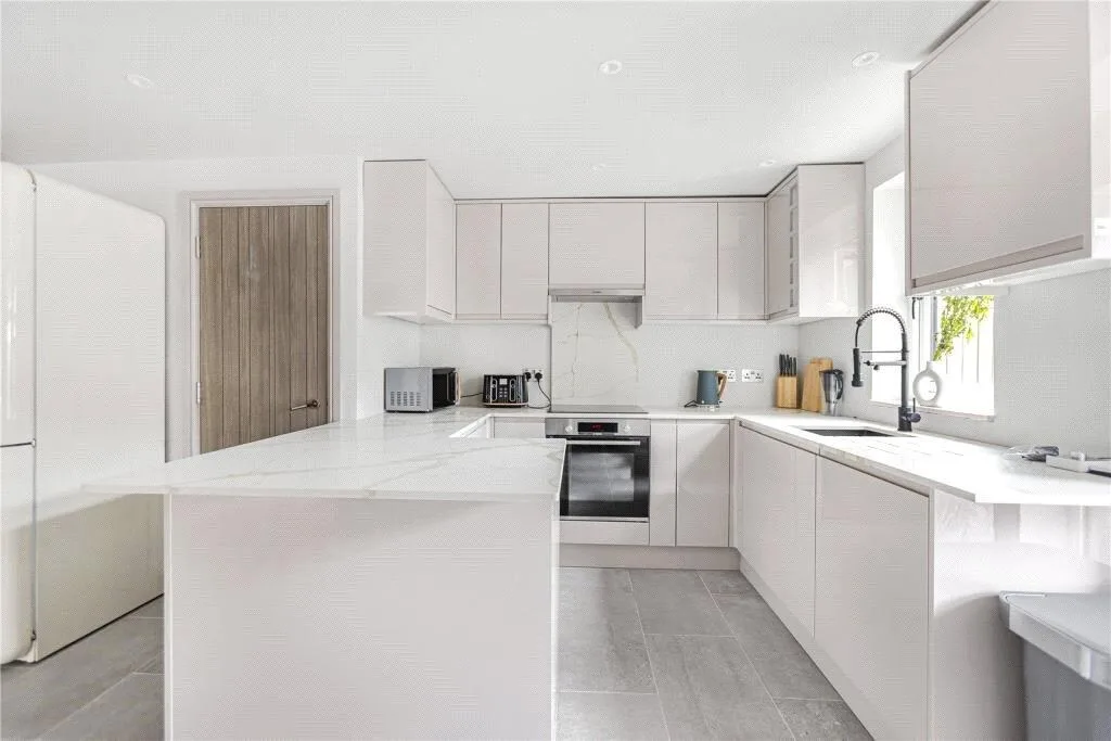 4 bedroom house for rent