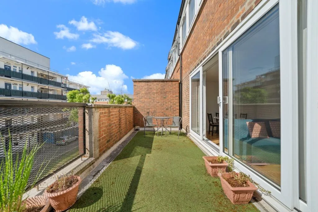 2 bedroom flat for rent