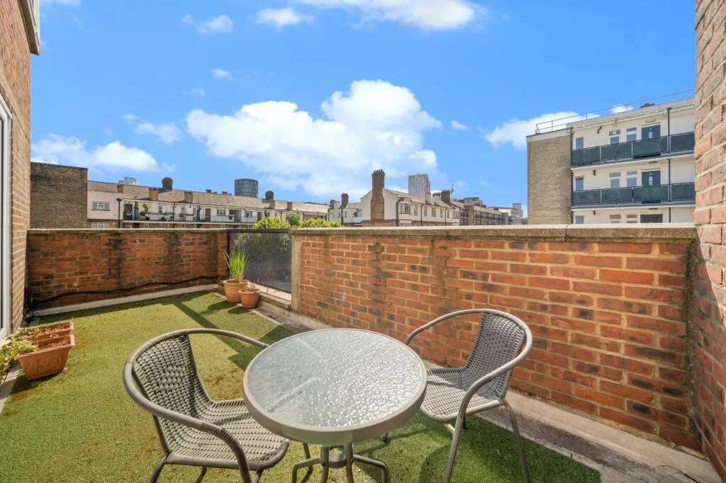 2 bedroom flat for rent