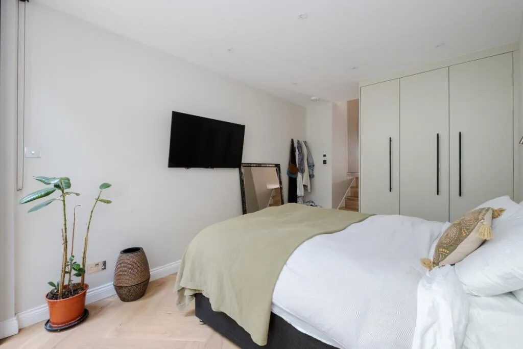 2 bedroom duplex for rent