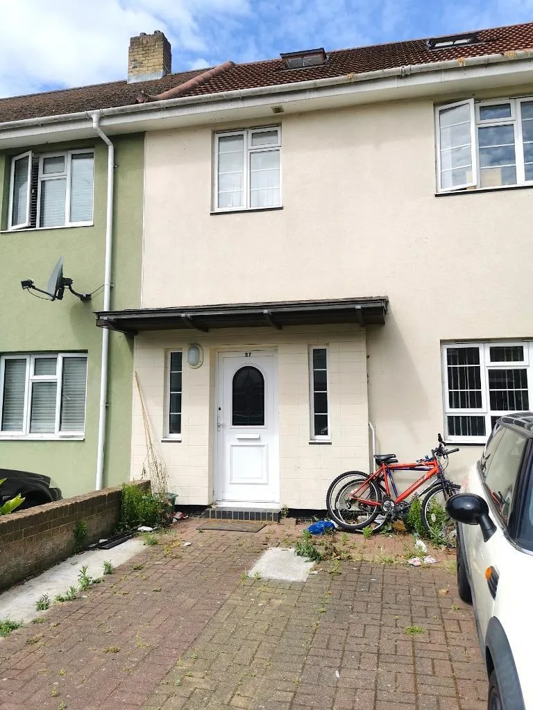 1 bedroom house share for rent