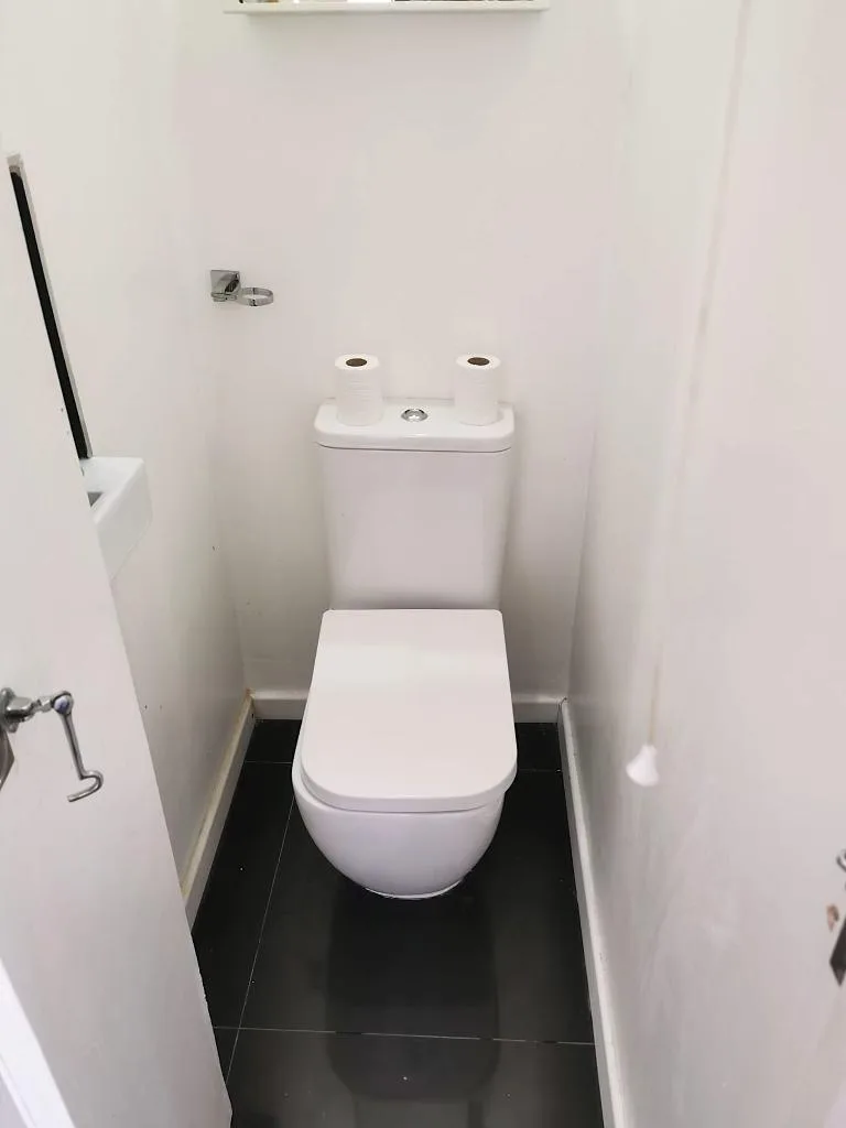 1 bedroom house share for rent