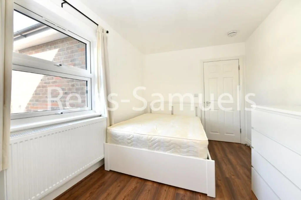 6 bedroom terraced house for rent