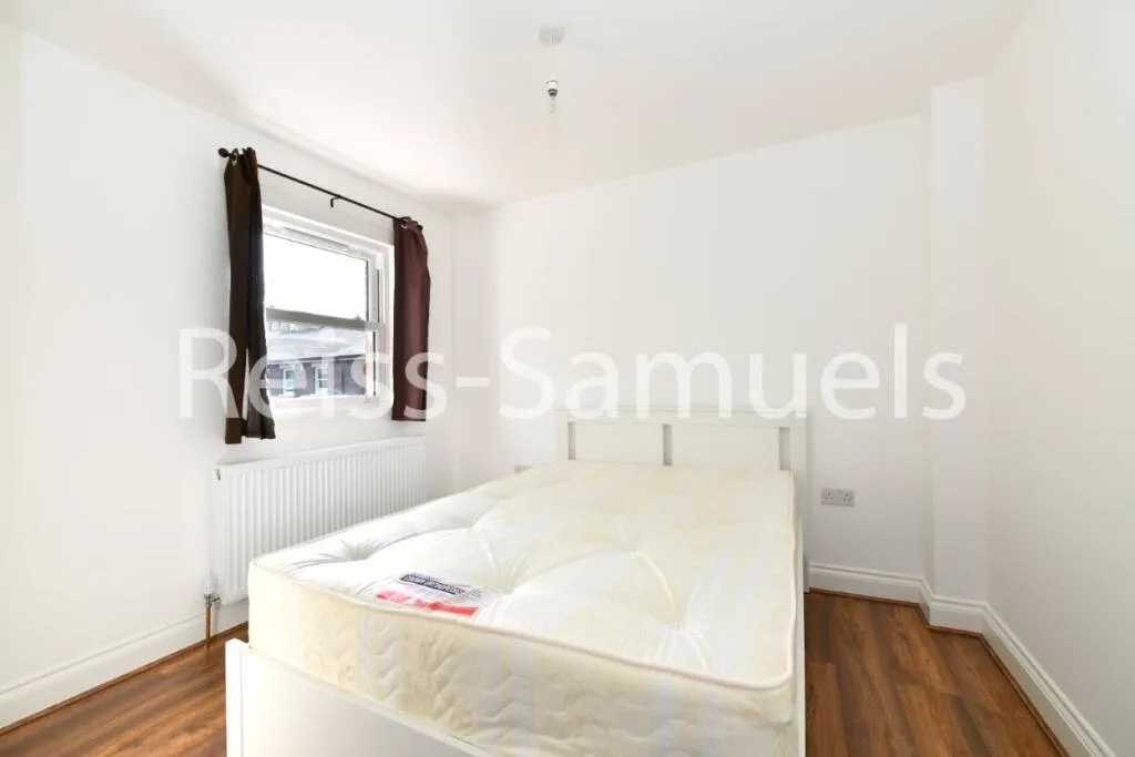 6 bedroom terraced house for rent
