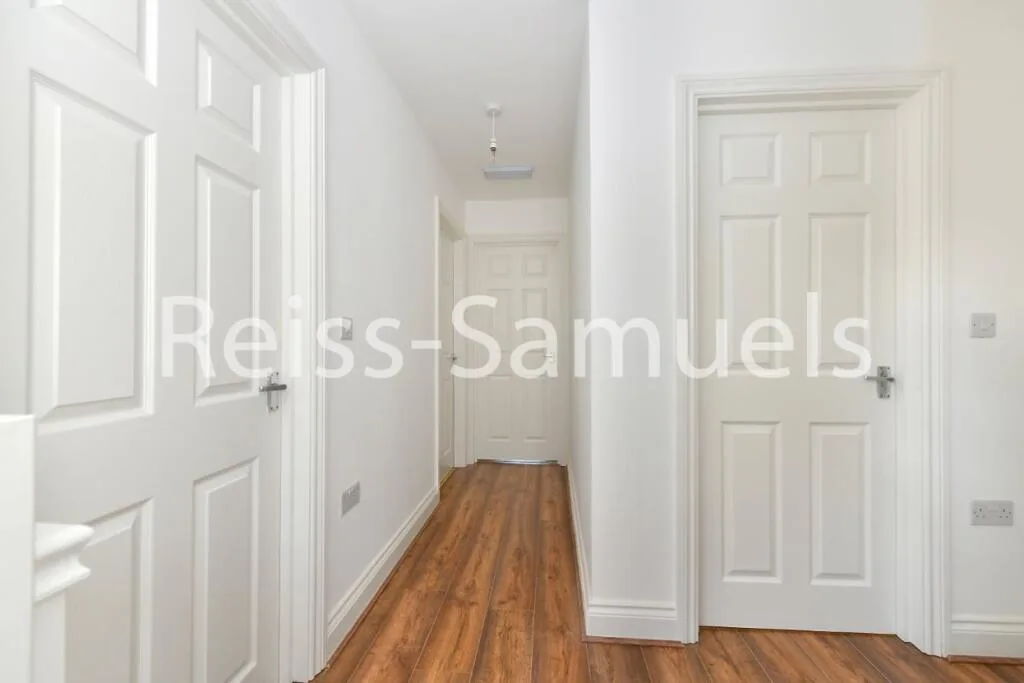 6 bedroom terraced house for rent