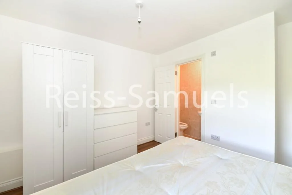 6 bedroom terraced house for rent