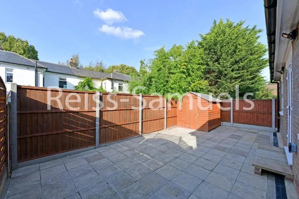 6 bedroom terraced house for rent