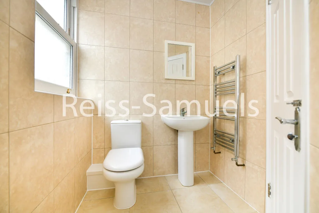 6 bedroom terraced house for rent