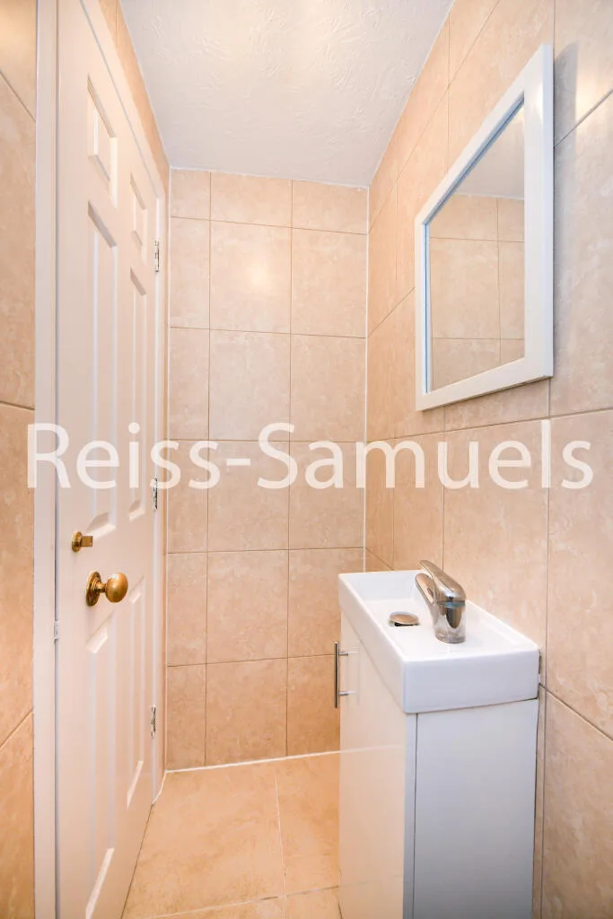 6 bedroom terraced house for rent