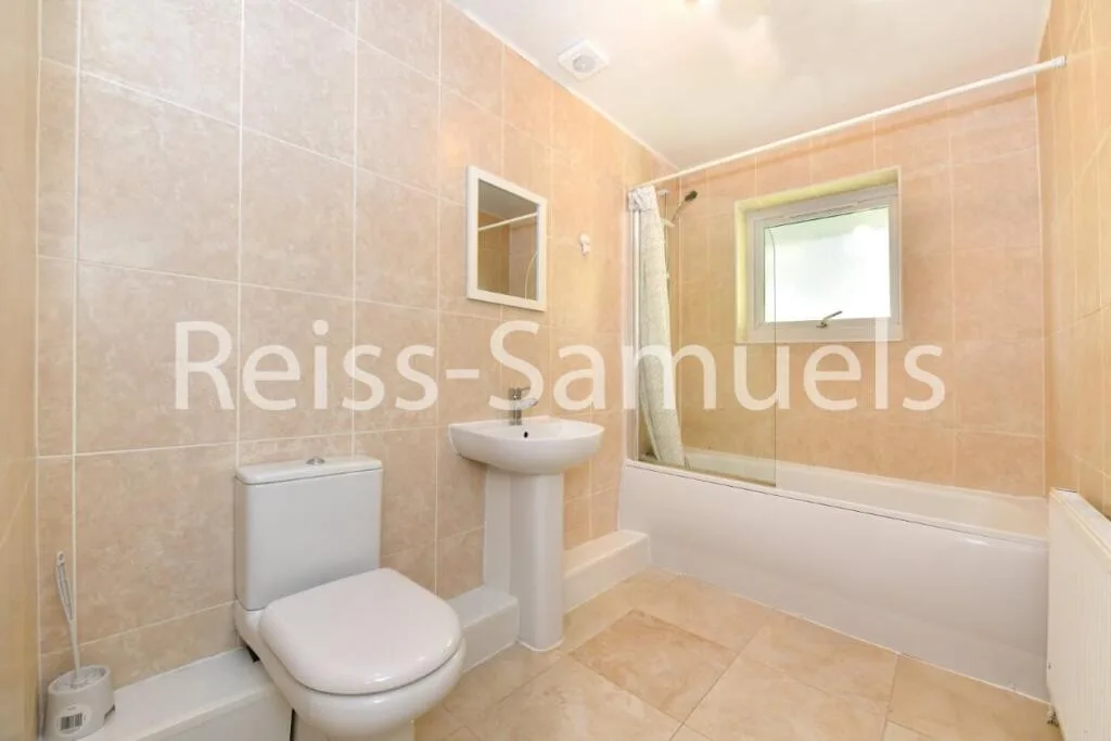 5 bedroom town house for rent