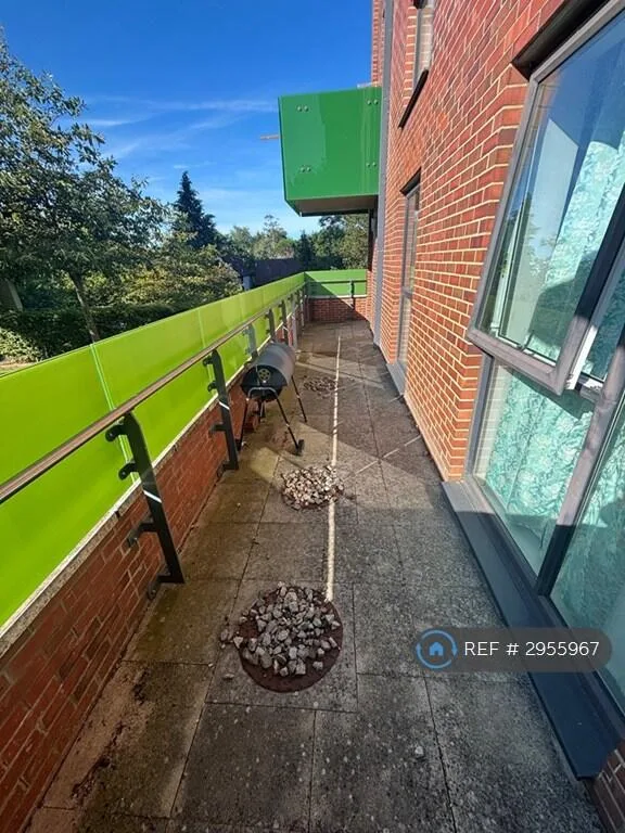 2 bedroom flat for rent
