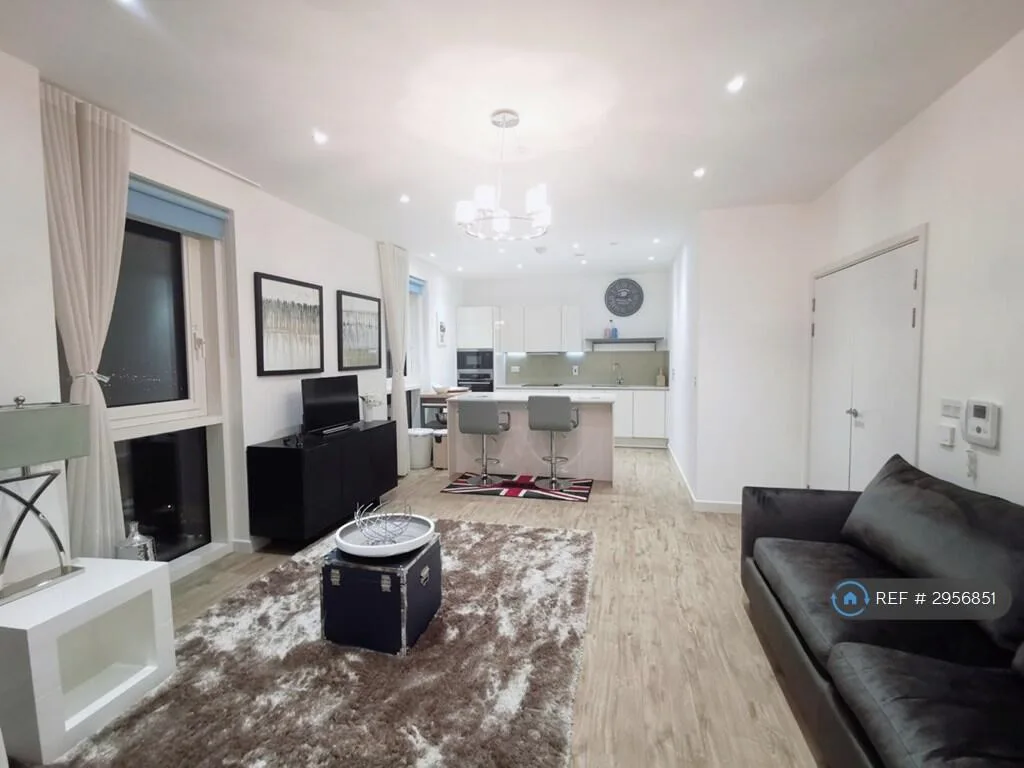 2 bedroom penthouse for rent