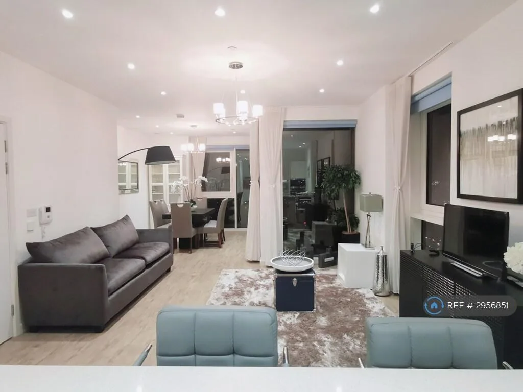2 bedroom penthouse for rent