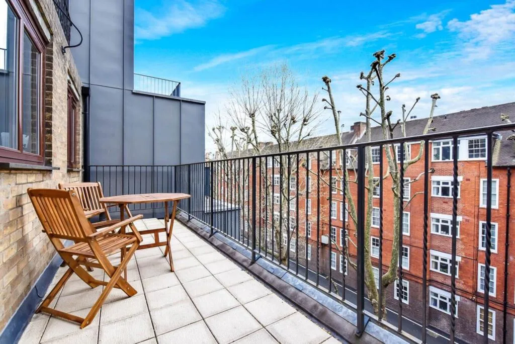 3 bedroom flat for rent