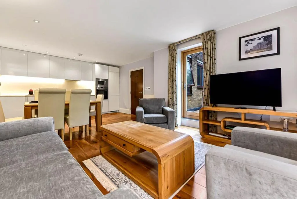 3 bedroom flat for rent