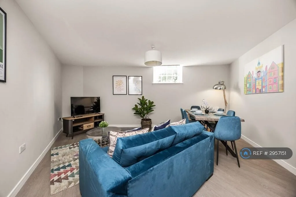 2 bedroom flat for rent