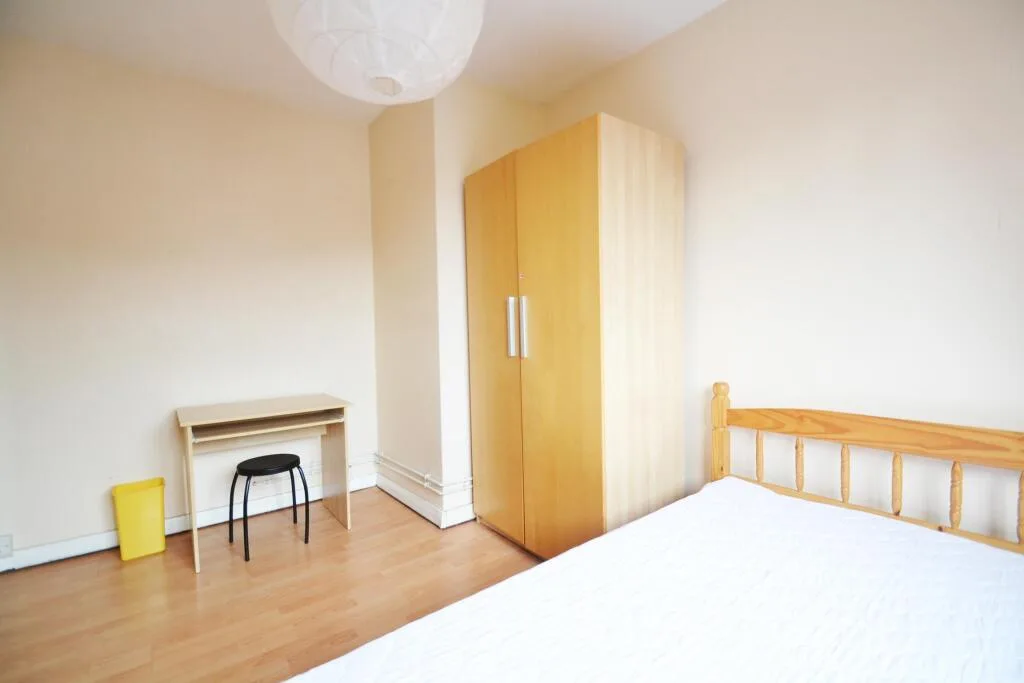 3 bedroom maisonette for rent