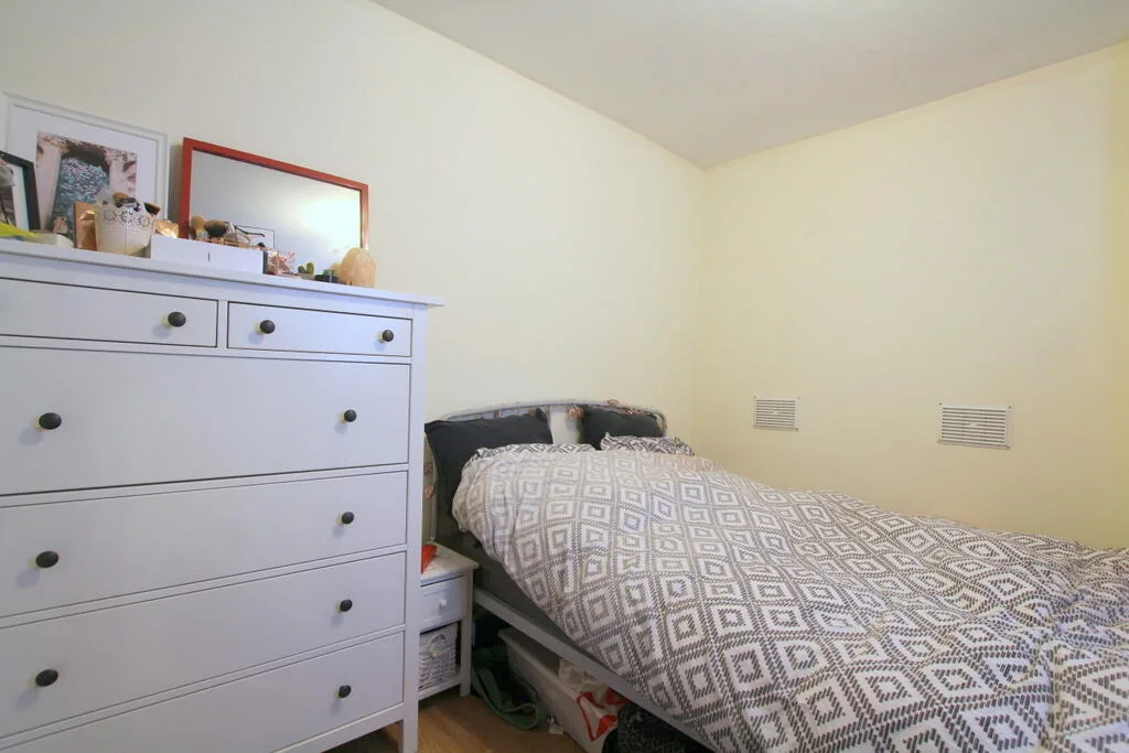1 bedroom maisonette for rent