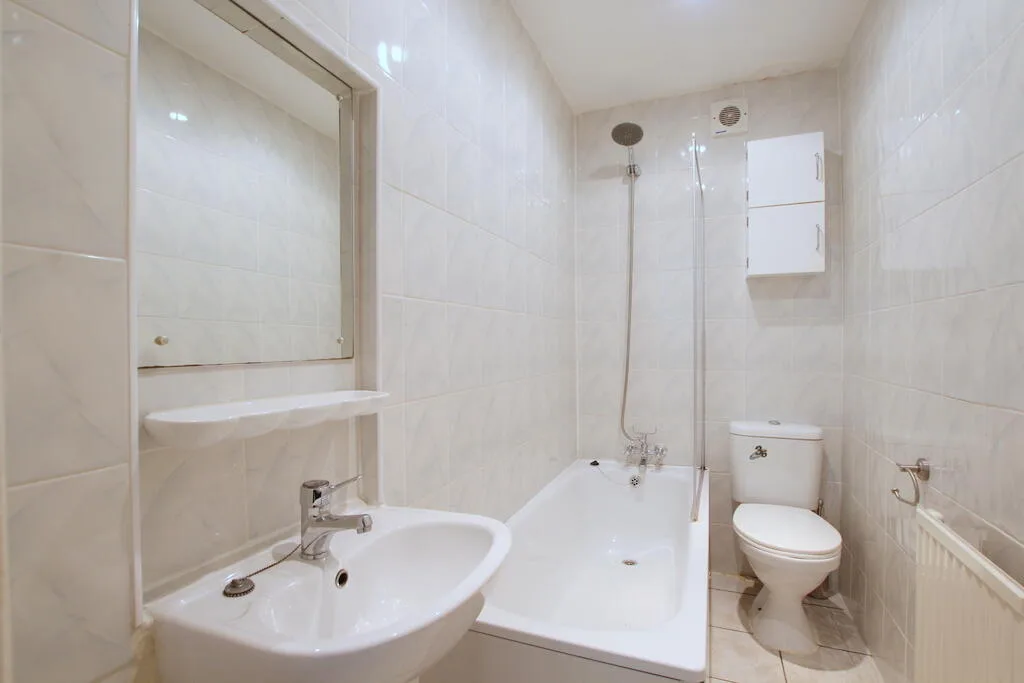 1 bedroom maisonette for rent