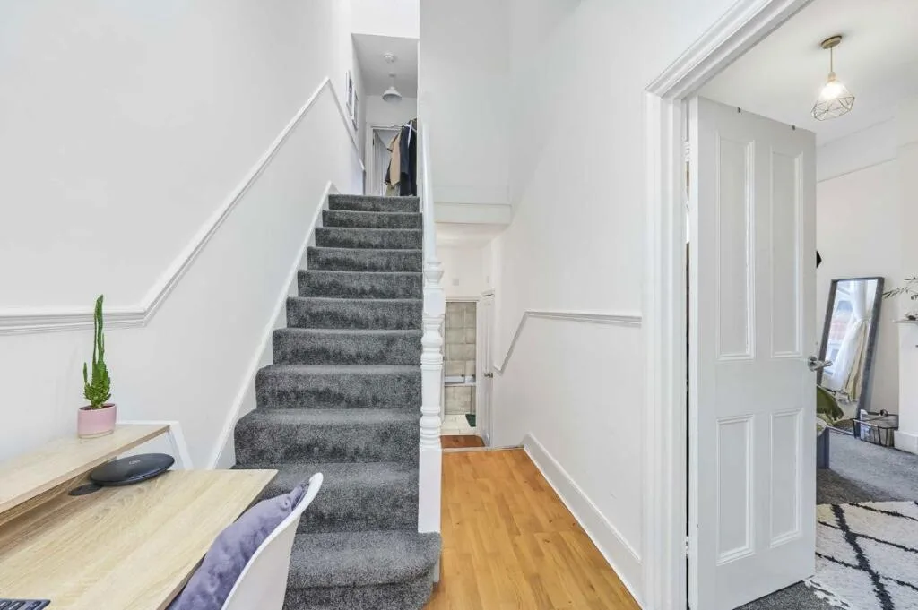 4 bedroom terraced house for rent