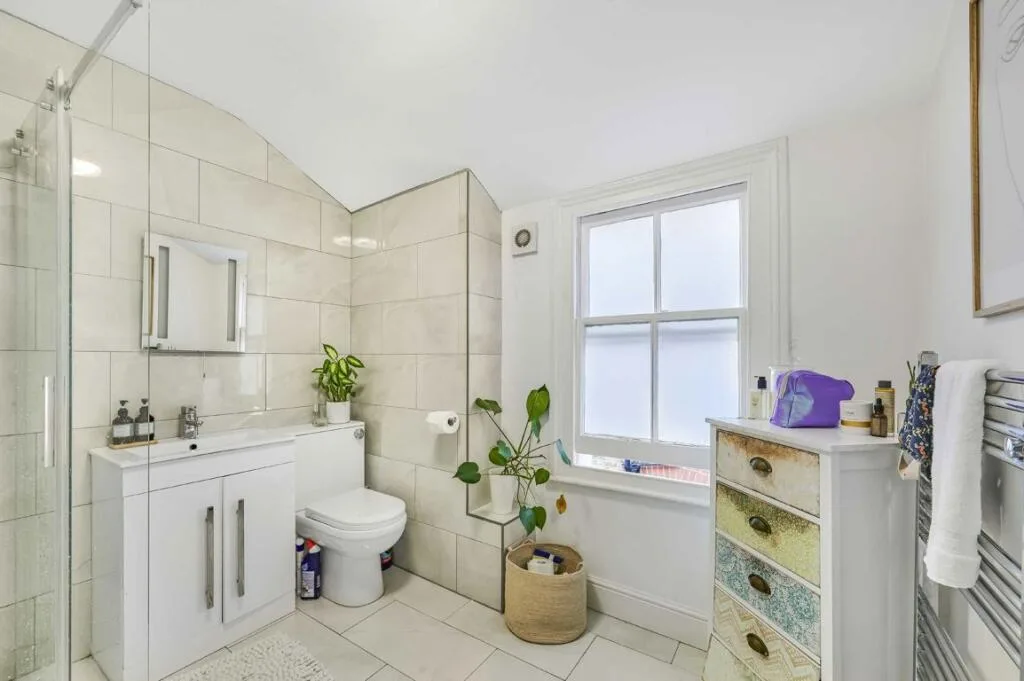 4 bedroom terraced house for rent