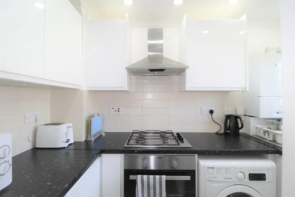 3 bedroom ground floor flat for rent