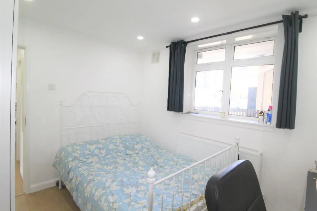 3 bedroom ground floor flat for rent