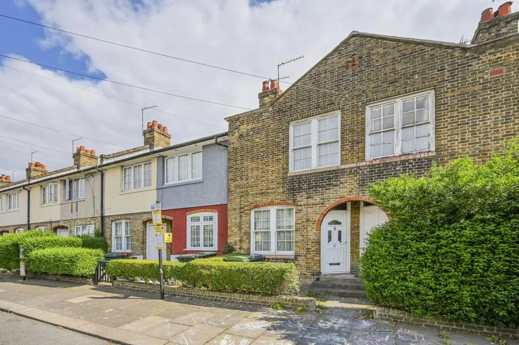 2 bedroom terraced house for rent