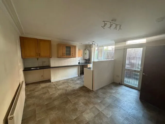 2 bedroom terraced house for rent