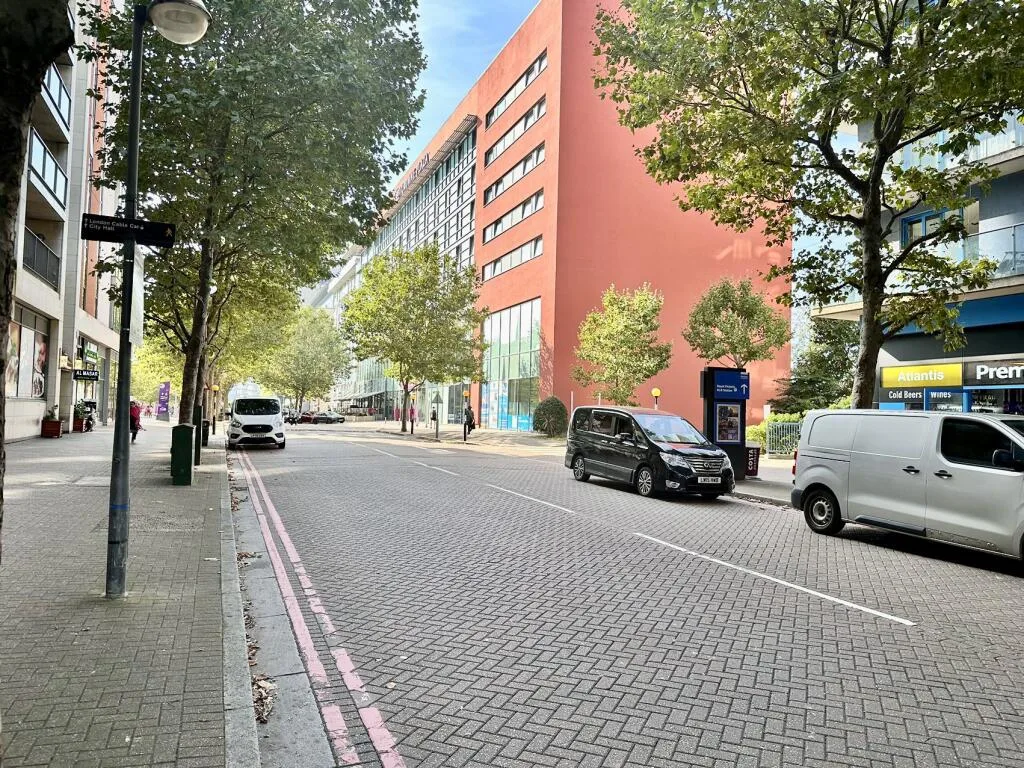 3 bedroom flat for rent