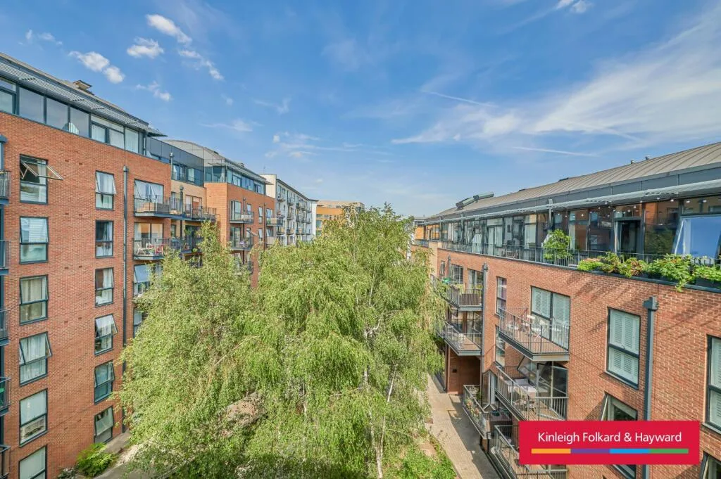 2 bedroom penthouse for rent