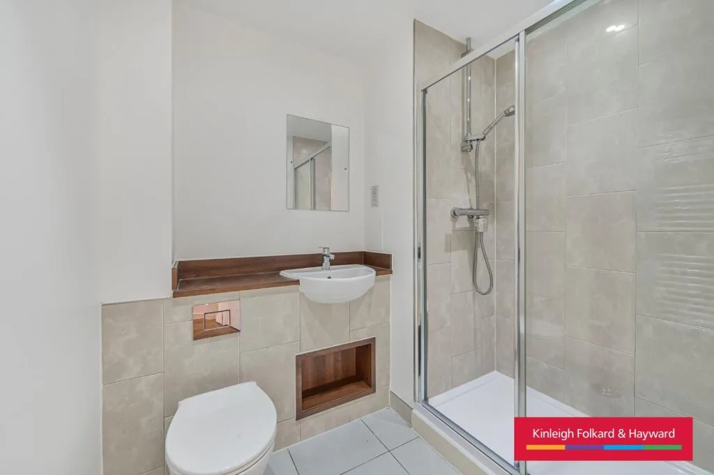 2 bedroom penthouse for rent