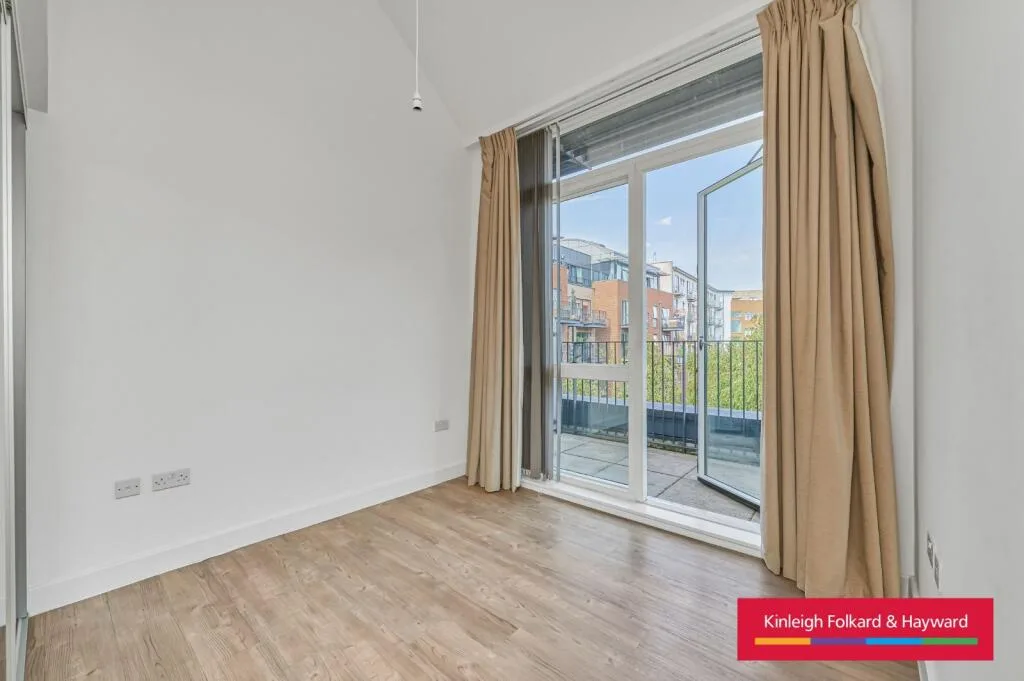 2 bedroom penthouse for rent