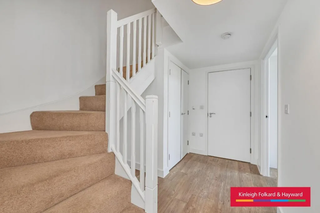 2 bedroom penthouse for rent