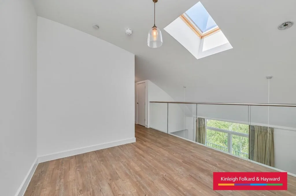 2 bedroom penthouse for rent