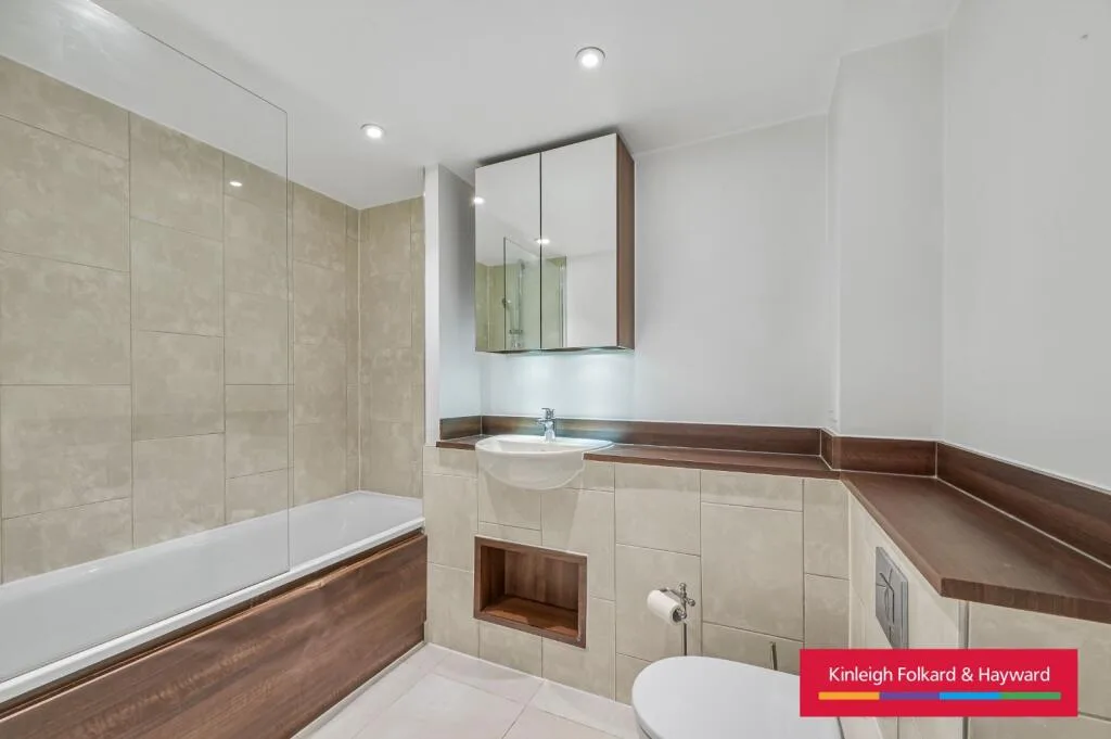 2 bedroom penthouse for rent