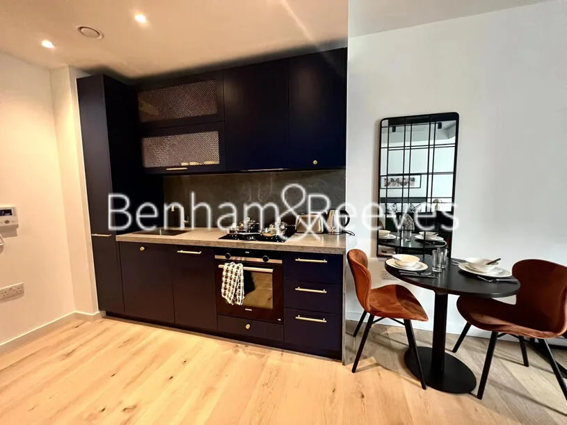 Studio flat for rent