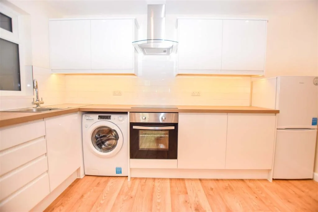 1 bedroom house for rent