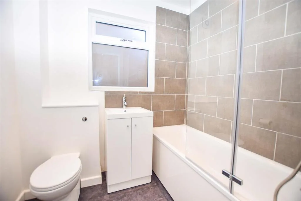 1 bedroom house for rent